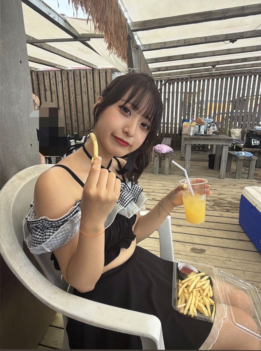 takatyann615's tweet photo. HAPPY少女胡桃ななちゃんとの夏の思い
出🌊
君に出逢えたキセキのような恋の欠片を今じてもいいですか?🫶🫧
#HAPPY少女 #ハピ女 #胡桃なな
#地下アイドル #06line #ライブプロ
#ootd #海 https://t.co/IqqR4TfsdN