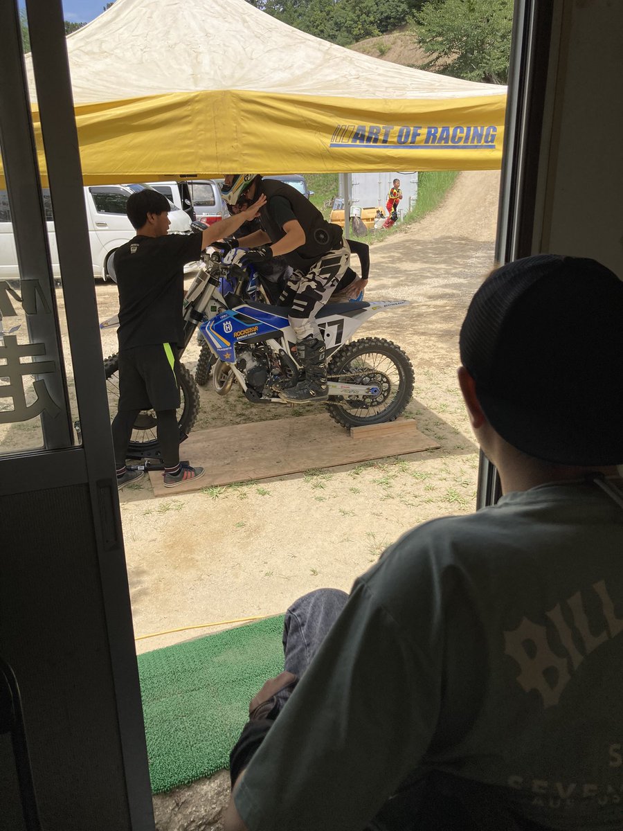 sunbou714's tweet photo. MXFトヨタでCOURSE SIDEの新作ゲット。

しかし佳樹くんいろんな企画考えるよね。 https://t.co/MZXK5BeDSQ