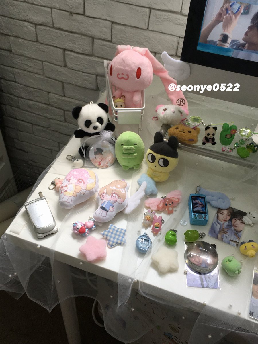 _sion_0522's tweet photo. #우리의여름은달콤할거야

들어가자마자 너무 예뻐서 감탄만 나��던 응카,,🫳🏻

다들 친절하시고 밝은 미소 덕분에 눈치보지 않고
예쁜 사진 많이 건졌습니다😆

수고 많으셨고 예쁜 추억 만들 수 있도록 카페 열어주신 분들 감사해요 🫶🏻🥺 https://t.co/uPGMnwW1ii
