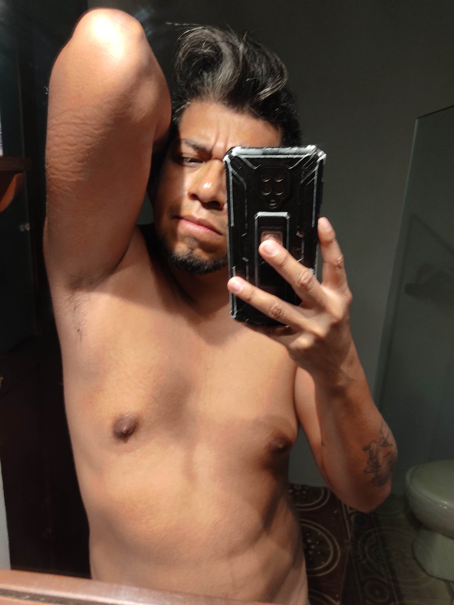 reigtoh's tweet photo. Te invito a morderme un pezon o lamer mi axila o Que te gustaría? #gaymerida #reigtoh #tigrxxx https://t.co/HcTkcw4OSc