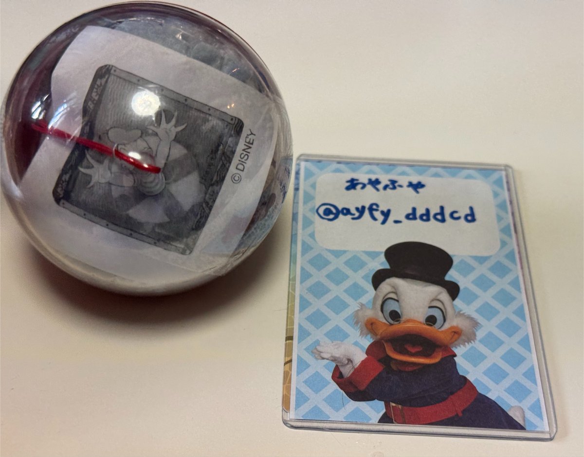 ayfy_dddcd's tweet photo. ディズニー  カプセルトイ　ポーチ 交換
【譲】 うきわまん 
【求】 ターキーレッグ 
郵送にて交換希望です。検索からもよろしくお願いいたします。 https://t.co/kdaGoxgRSK