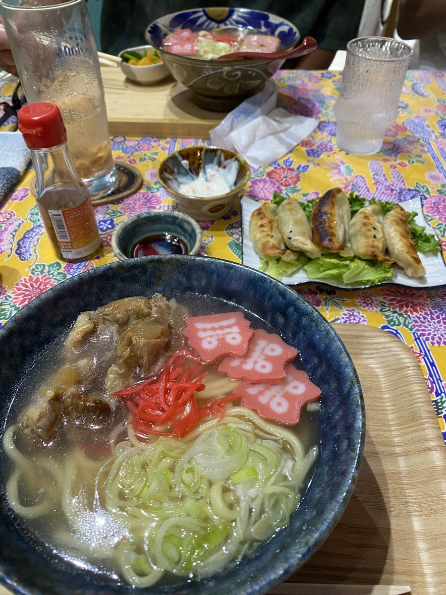 connection_tyo's tweet photo. ちょい呑み処Ｃ。

本日、熱海海上花火大会の為。

14:00〜19:00営業です。

OPEN前に、沖縄居酒屋のちゅら３で呑み食いしたさぁ〜。 https://t.co/9QTOIVEMJm