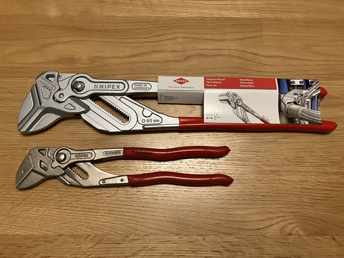 NG_asm_'s tweet photo. @Knipex_JP 仕事と趣味用が違うので、プライヤーレンチ250は約30年経っても元気です。 https://t.co/sYjbS0uTBI