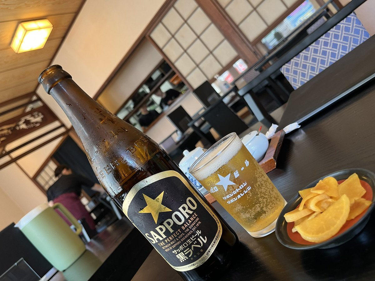Bacchus__JP's tweet photo. ていう逆張りをして去年は鰻食い損ねたか食べにきた
鰻は1番上のしか食えん https://t.co/UVZ4FIwDkQ