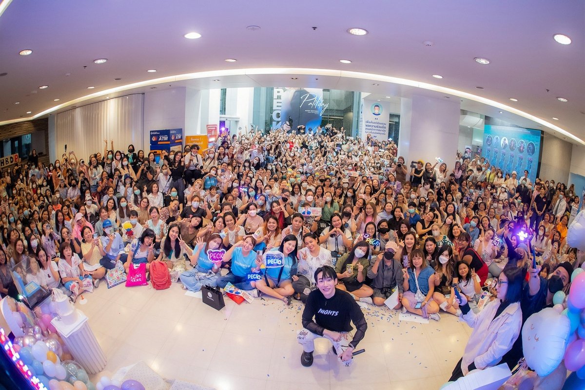 30upLovePalit's tweet photo. นู๊ชชชชช ขอรับรูป "เป๊ก&amp;นุช" 
ประมาณนี้หน่อยค่า แบบเห็นคนเยอะๆ 🙏🏻
#เป๊กผลิตโชค #PeckPaLitChoke https://t.co/9AWDVn1D4u