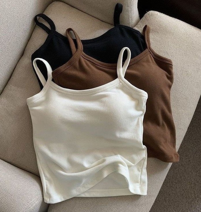 pingkymoon's tweet photo. basic tanktop bra for daily wear

a thread https://t.co/VK8IwCObzV