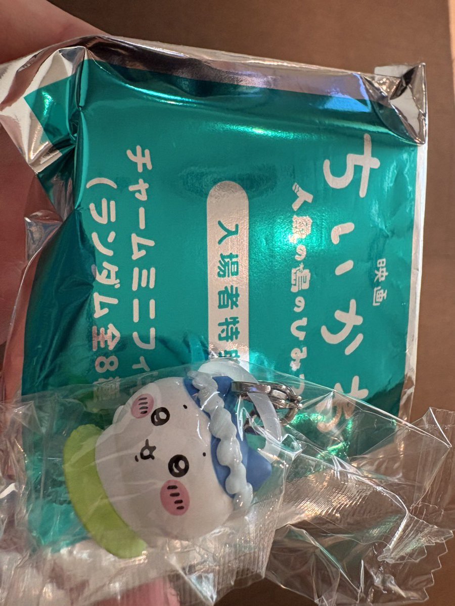 KcYrlu's tweet photo. 【交換】 映画 人魚の島の秘密 ちいかわ 入場者特典 第1弾 チャームミニフィギュア めじるし

譲：ハチワレ
求：うさぎ or くりまんじゅう

川崎駅のヨドバシカメラ周辺で手渡し交換希望です。

ご連絡お待ちしております。 https://t.co/3uy1hgCxuw
