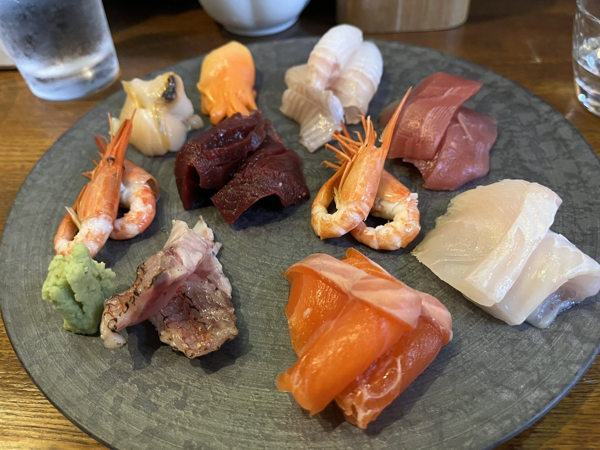 agwna9m's tweet photo. 昨日の日本酒達🍶
紫宙はどれ飲んでも美味しいな。
滋賀泉も乳酸ぽい酸味がよい。
要チェック蔵元に決定。

もちろん刺し盛りも最高でした。 https://t.co/VPtoS5bqvg
