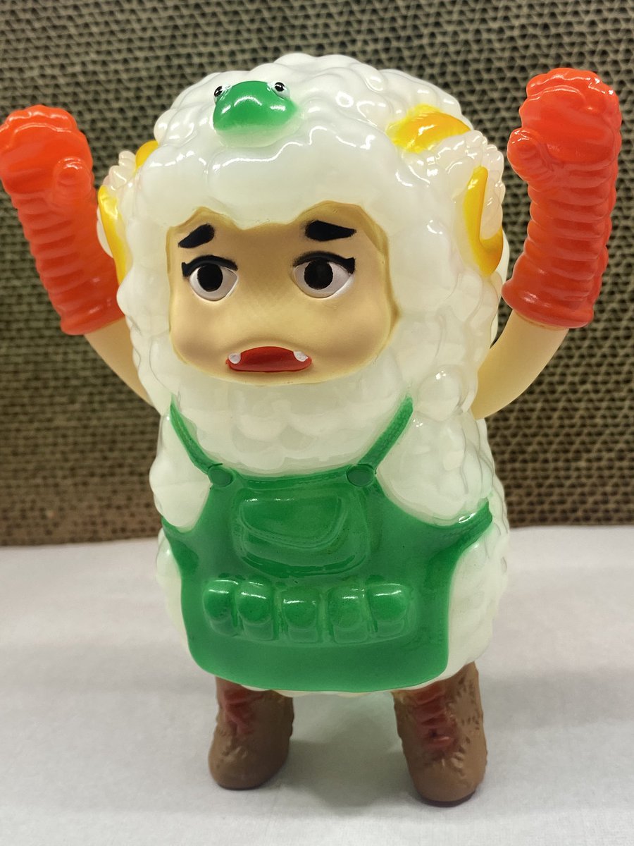 2ndraG's tweet photo. オリジナルソフビ
「ポテロ」完成しました！
沢山の方に助けていただき、ようやく完成です😂ありがとうございます🙏✨

初の販売は8/22京都ソフビ大作戦4となります🫡当日はスタッフとして参加していますが、物販ブースに置かせていただきます✨

拡散していただけると助かります🙇 https://t.co/qxauZ8tQek