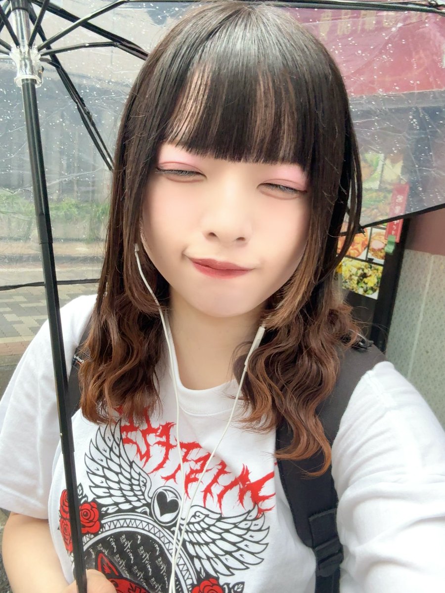 noa_hanafubuki's tweet photo. 夏の魔物/スピッツ  #花吹雪なうぷれ https://t.co/x7kRC0xiqT