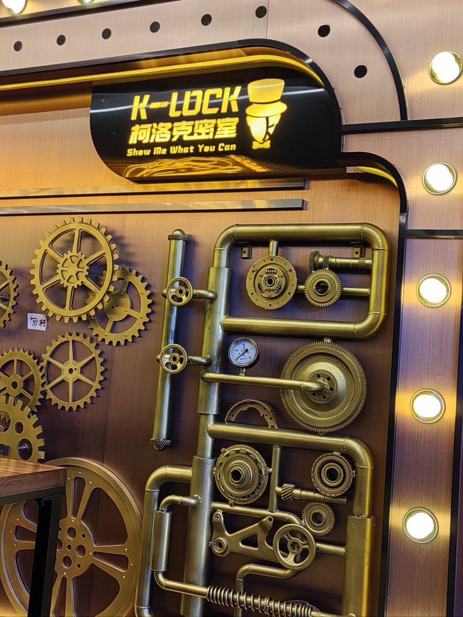 JamesSp31304797's tweet photo. Just escaped a locked room puzzle café! Beat the 60-min crystal chamber challenge with my squad—who’s up for rematch next weekend https://t.co/CdglSOcikM