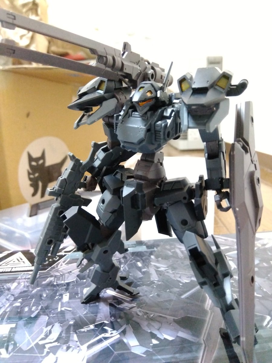 wolfhearts_t23x's tweet photo. そんなわけで30MMにダイアクロン隊員を乗せる計画第2回、ゼノヴァルト改めゼノキャリバーなわけだが、可逆改造を課題にしている関係でまだまだ問題が山積みである。ただ、カッコよくはなったかな。ダサい?そう…
#30MM
#3minproject https://t.co/9GgNhWTvaE