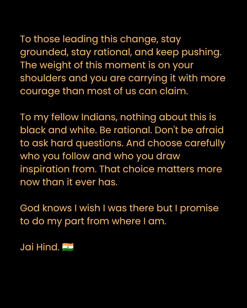 saran_85's tweet photo. शिक्षा का मुख्य उद्देश्य स्पष्टीकरण देना नहीं है, बल्कि मन के दरवाजे खटखटाना है।

~ रबीन्द्रनाथ टैगोर https://t.co/xQew1HdBxd