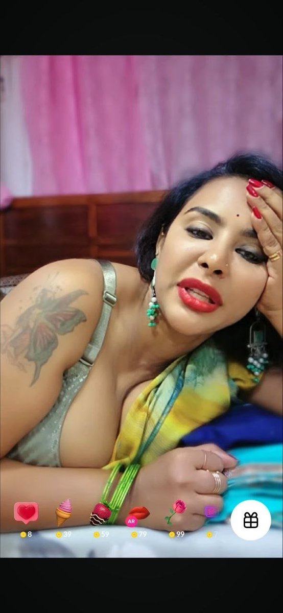 Batmanbabai69's tweet photo. Akka Modalettesindi Telugu Tammudlu 💦🤤

Link in bio https://t.co/w9lZC33gs4