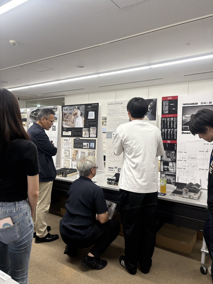 toyo_arch's tweet photo. まちかど講評会開催中です。
是非お越しくださいませ！

会場：ウェスタ川越 会議室1・2(2階)
時間：10時〜18時
#川越 #まちかど講評会 #川越百万灯夏祭り #建築 #ウェスタ川越 https://t.co/fz0rFA7RIL