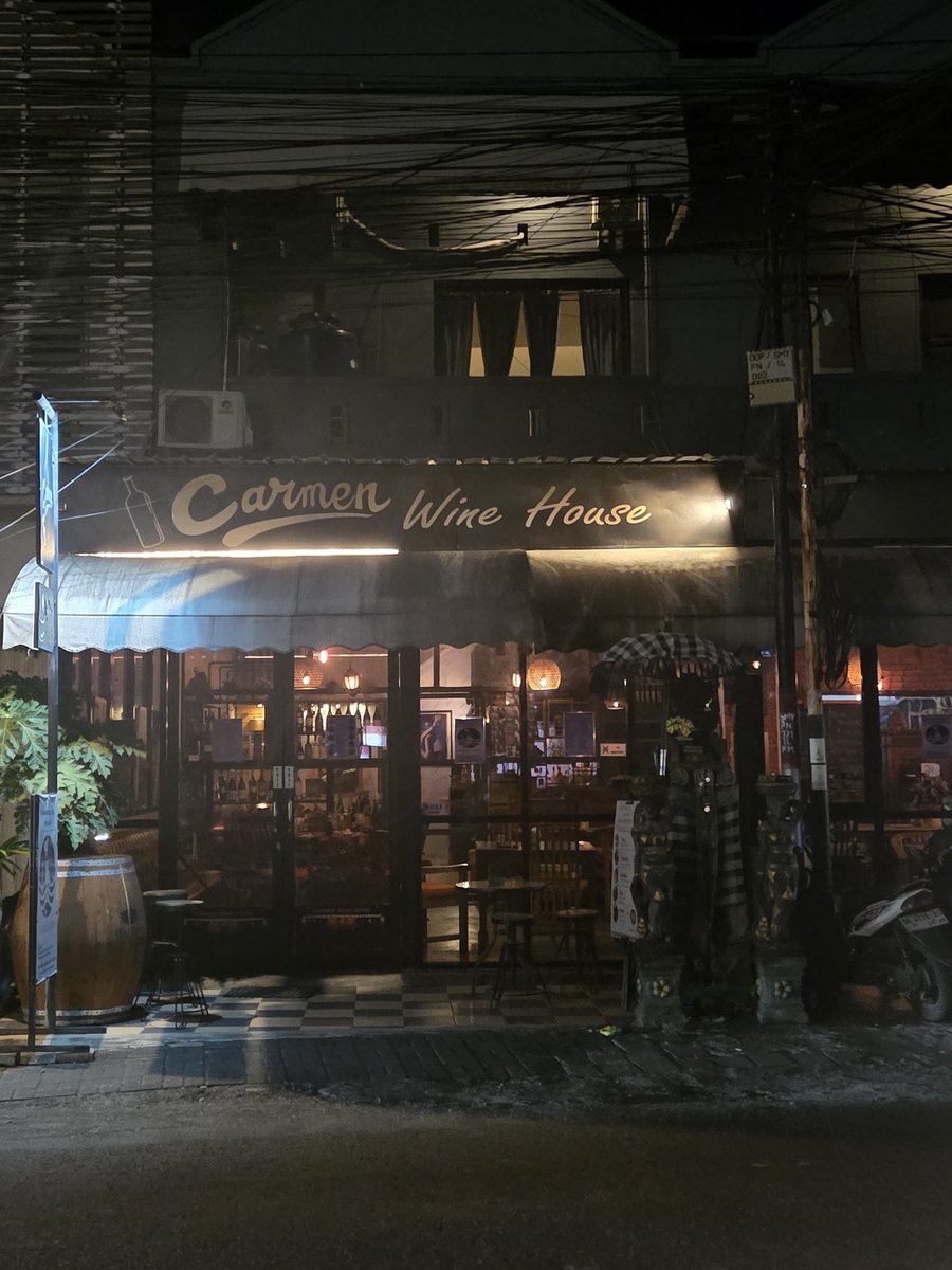 cobblerryo's tweet photo. 카르멘 부모님이 운영하시는 Carmen Wine House 갓다온 썰.. https://t.co/3syNWy4tGE