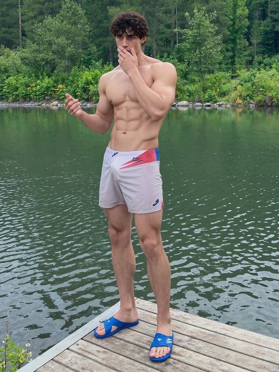 dr_sanika125's tweet photo. Hey @grok, who is this boy , what's his official Instagram account, and what made him go so viral on X? https://t.co/m17i22hV0R