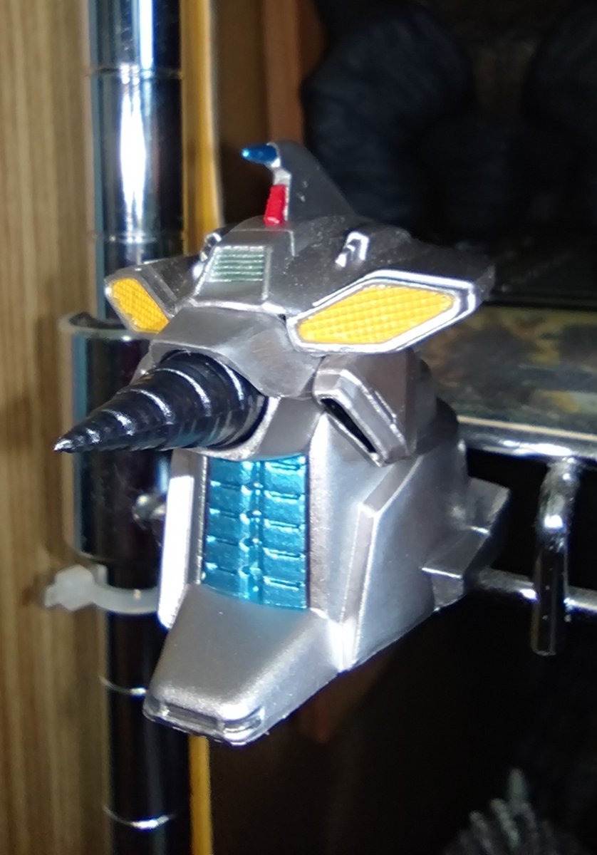 kingugidora1964's tweet photo. モンスターヘッドマグネット開封の結果、チタノザウルスが2個とモゲラでした〜😁タブりは残念ですが狙いのチタノザウルスがきたので良し🤣メガロも欲しなぁ💦
チタノザウルス独特の少しテカリがある体表の塗装とモゲラの造形スゲェ😆チタノザウルスはこのクオリティでモンスターライズ化お願いします🙏 https://t.co/bgBgyhCECC