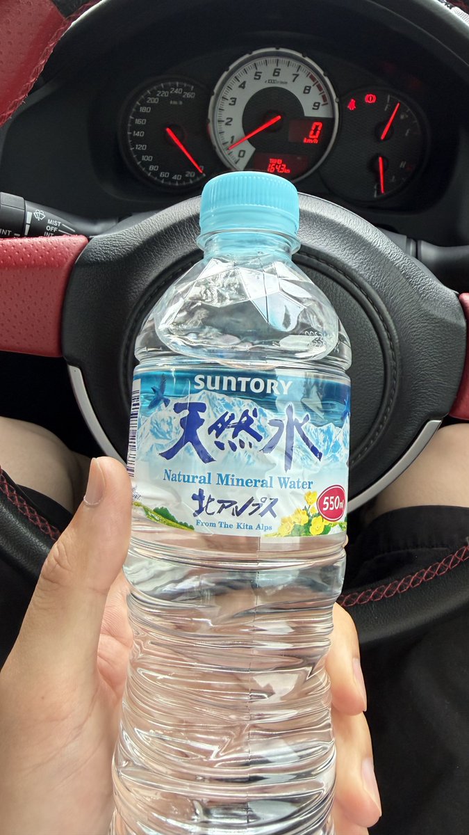 yaymasa1's tweet photo. 帰宅レーシング https://t.co/ivUi0cFVmI