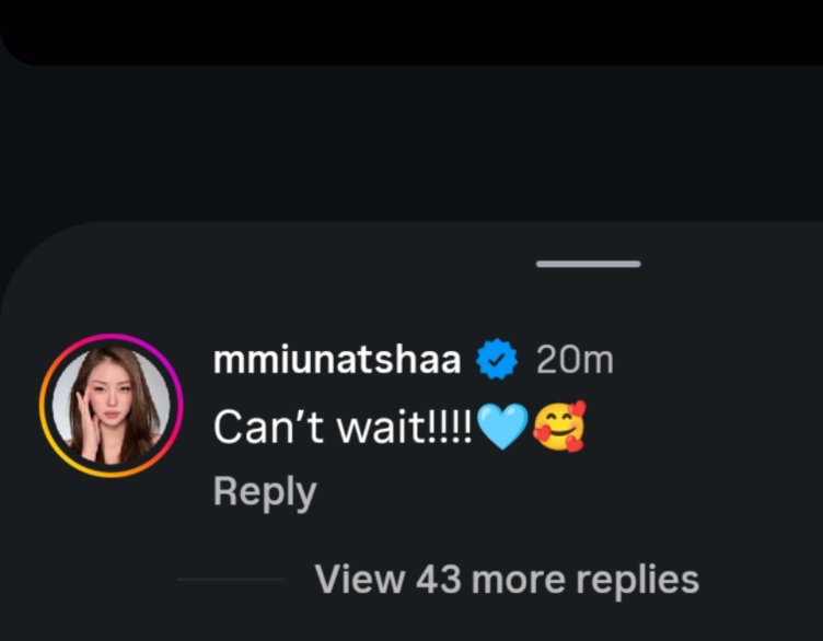 z1yuuu0's tweet photo. what i love about miu is that she always seems to goes back to being a fangirl for lena, she is truly so supportive. 🥹🤍

#HerinFrameเธอในภาพนั้น
#lainalena #ลีน่าลลินา #lenamiu https://t.co/O8SvnYUfmh