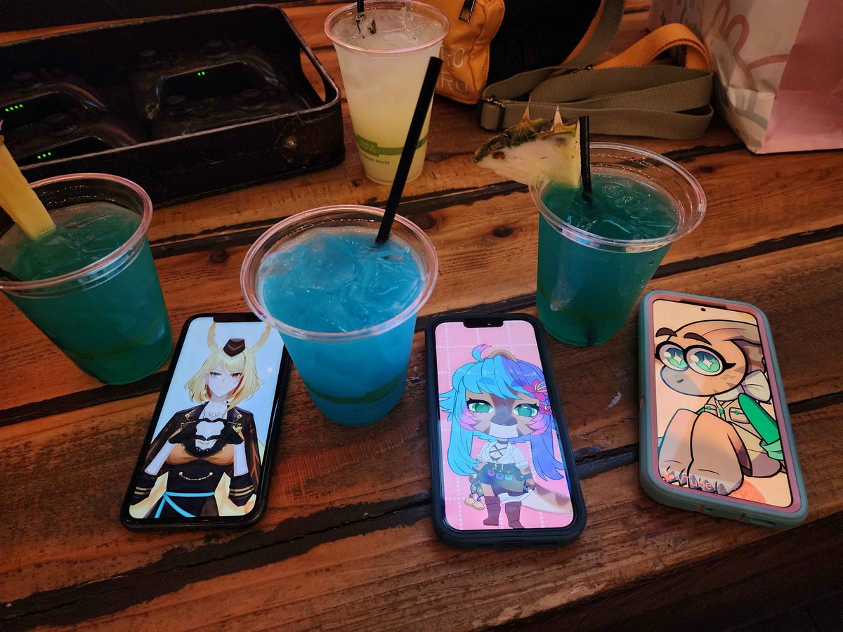 Jes ☕🦕 ➡️ OFFKAI tweet media