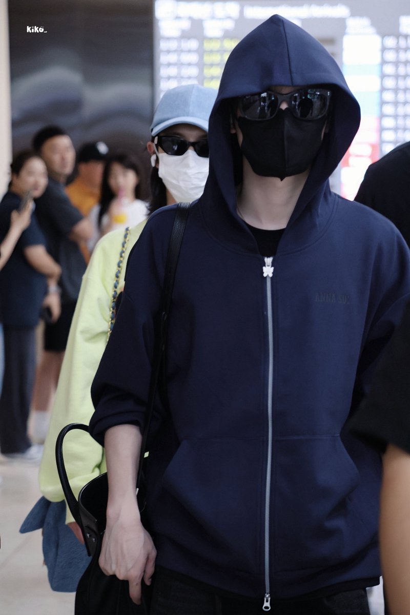 kikoccoTo's tweet photo. 🐬

0726 GMP✈️

#CHENLE #천러  #辰乐 #チョンロ
#NCTDREAM #NCT https://t.co/7q9p0pCqQI
