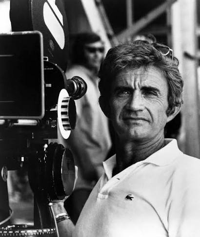 merlinpapin3's tweet photo. Aujourd'hui le réalisateur et scénariste de génie et de légende  #BlakeEdwards aurait eu 104 ans (décédé en 2010) Voici mon TOP8 de ses films

The Party
Victor Victoria
Diamants sur Canapé
S.O.B
Saga La Panthère Rose
Elle
That's Life
Opération Jupons

@FredOL69007

❤️si vous aimez
