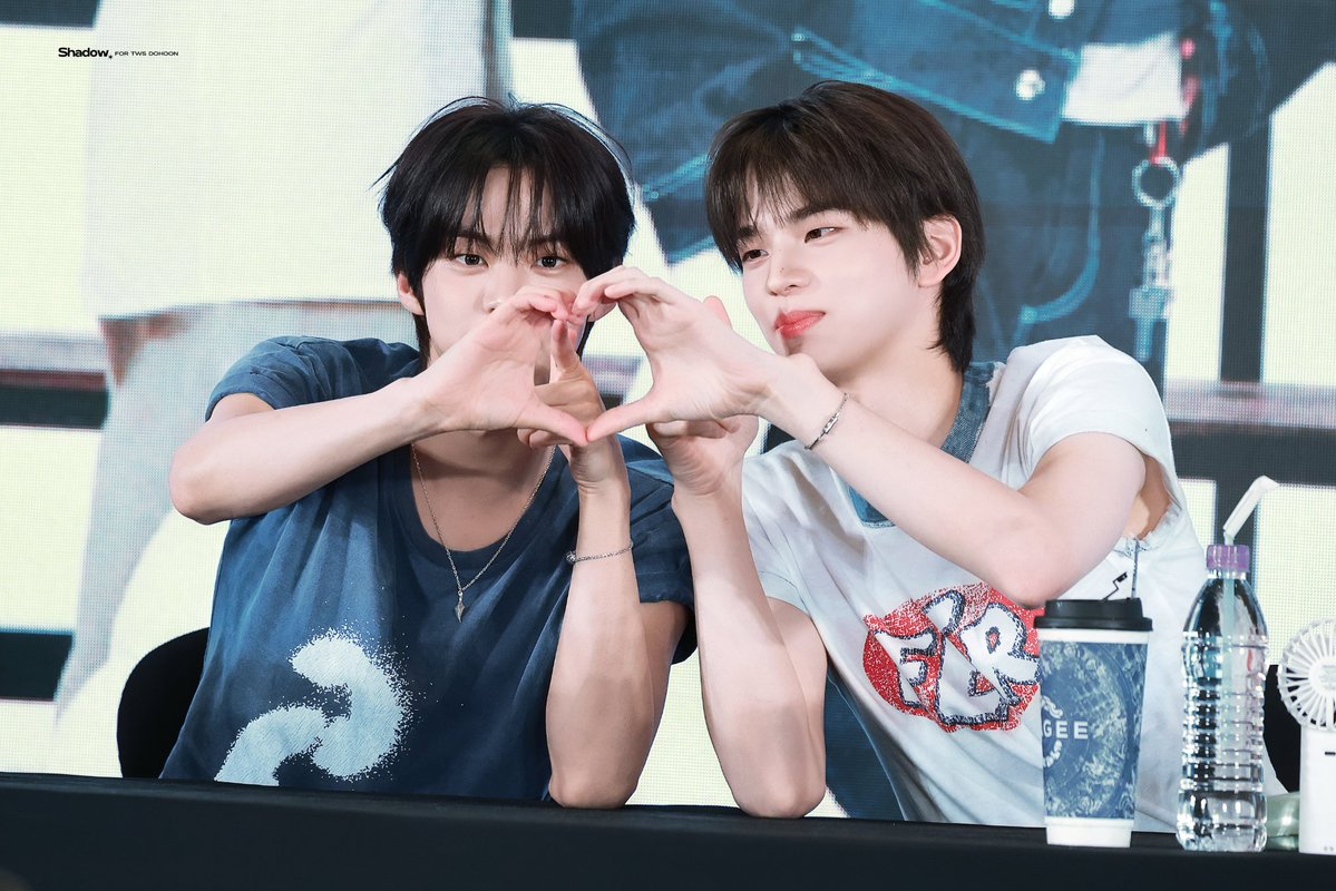 Shadow_dh130's tweet photo. 260726 유도즈🫶🏻🥹

#도훈 #신유 #투어스 #TWS #DOHOON https://t.co/oCmItqNPE2
