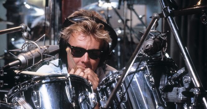 QueenMikerin's tweet photo. #HappyBirthdayRogerTaylor
Dear @OfficialRMT, happy77th birthday!Cheers to another year of being fabulous.
I’m so excited for your new album “Violence Insane In A Beautiful World”! Keep on rocking! https://t.co/wAly5iibzQ