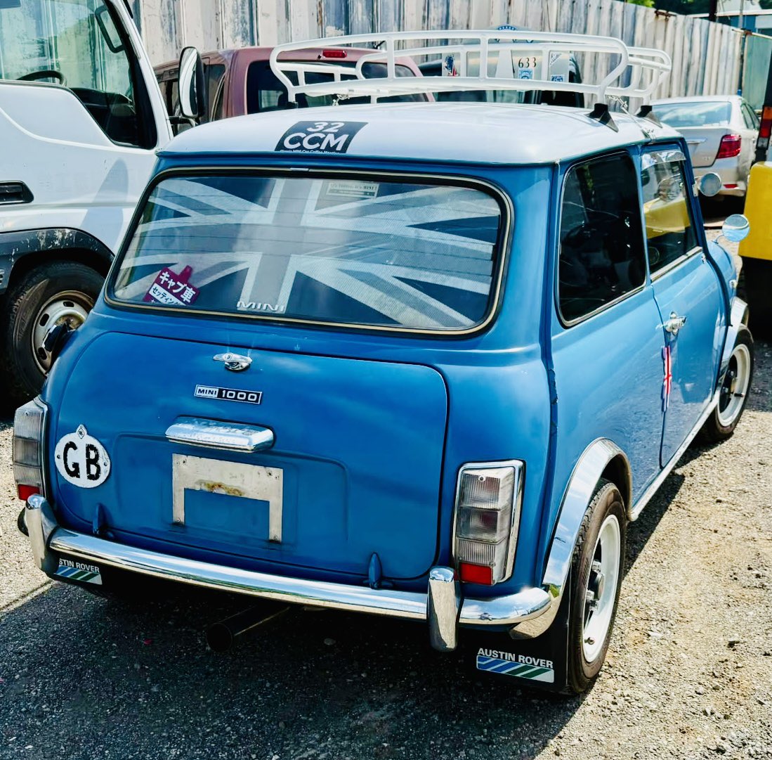 tmtm19901989's tweet photo. ローバーミニ99X 4MT売ります
平成1年 マフラー、センターメーター
、ライトLED等カスタム点有り、機関良好
気になる点
所々錆有りドア下特に酷い、下回りは見た感じ酷い部分無さそう

現状渡し60万
反応無ければ綺麗にしてヤフオクへ
 #車売ります #ローバーミニ #キャブクーパー #クラシックミニ https://t.co/RWu3bo8tyS