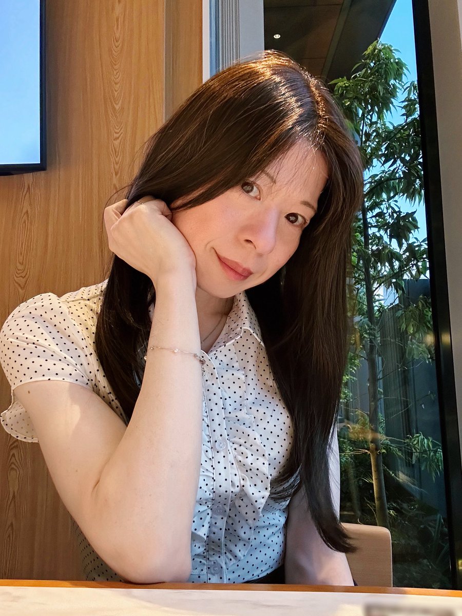 yuko2049's tweet photo. 皆さま
こんにちは
素敵な場所を見つけて調子に乗っちゃった人です🙇

炎天下の日曜日いかがお過ごしでしょうか
わたしと一緒にゆったりノ〜ンビリして充実した週末をお過ごしくださいませ💕 https://t.co/CDrxF9Hqu5