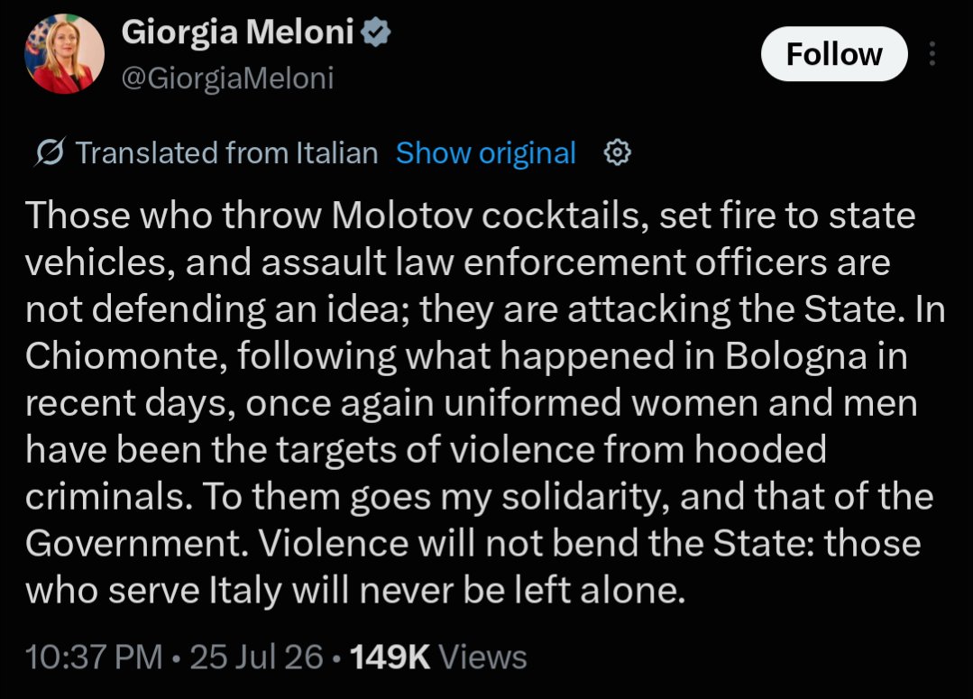 DesiEsco7's tweet photo. Meloni has a stronger spine than Modi. https://t.co/6J1TPBVC2F