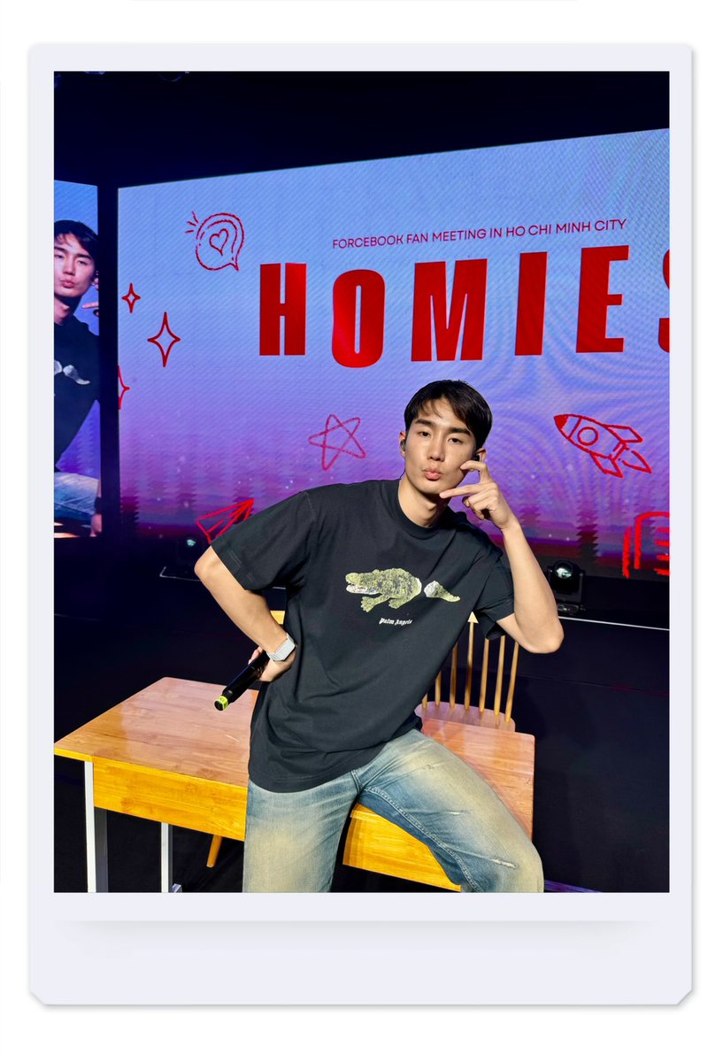 GMMTV's tweet photo. Thật sự không thể chờ thêm được nữa rồi! 🫶
Hãy đến và cùng tạo nên thật nhiều kỷ niệm tuyệt vời nhé!
ตื่นเต้นไม่ไหวแล้ว! 
แล้วมาเจอกันมาสนุกไปด้วยกันนะครับ

#ForceBookFMinHCMC
#GMMTV https://t.co/H5mfu7waDG