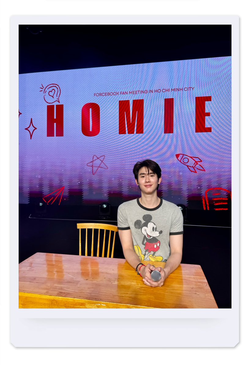 GMMTV's tweet photo. Thật sự không thể chờ thêm được nữa rồi! 🫶
Hãy đến và cùng tạo nên thật nhiều kỷ niệm tuyệt vời nhé!
ตื่นเต้นไม่ไหวแล้ว! 
แล้วมาเจอกันมาสนุกไปด้วยกันนะครับ

#ForceBookFMinHCMC
#GMMTV https://t.co/H5mfu7waDG