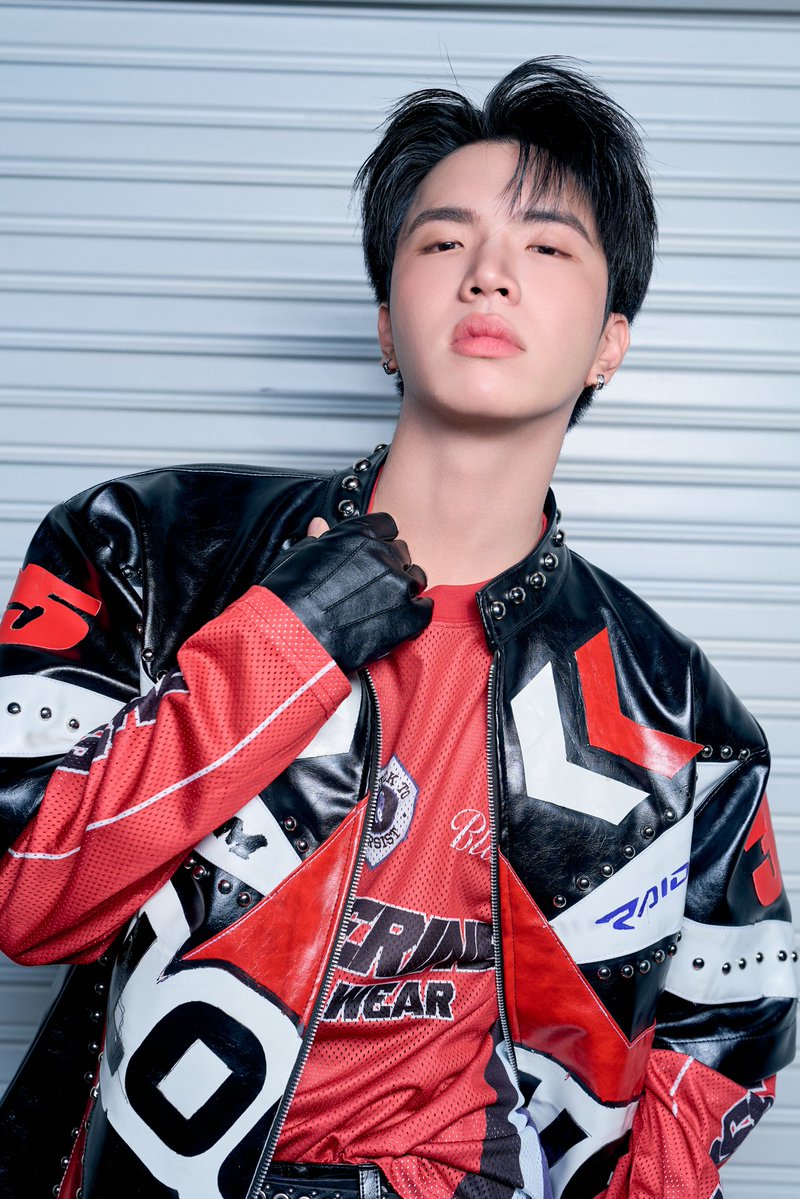 clo_ver_riser's tweet photo. #MonsterMusicFestival2026xCLO_VER
#MonsterMusicFestival2026_D1
#CLO_VER
#RISERMUSIC https://t.co/NbSEezER0H