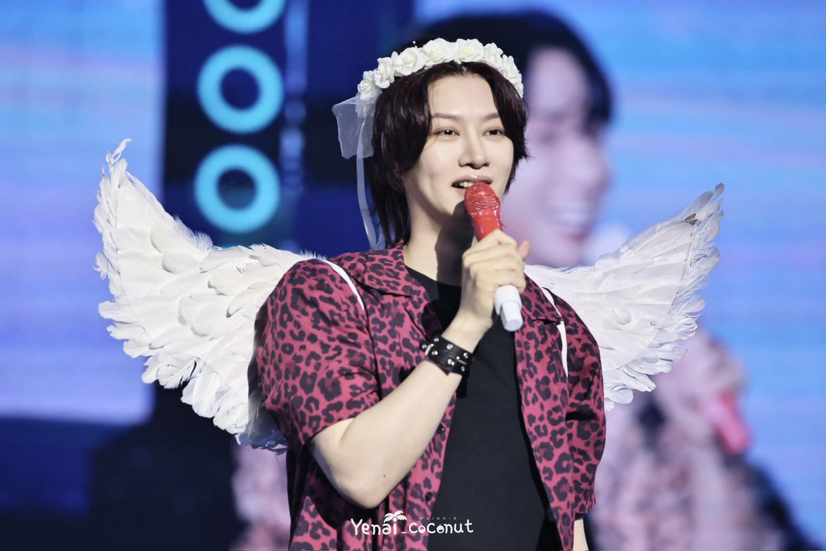 Yenai_coconut's tweet photo. 260725 SJ-83z fancon DAY 2
천사🪽

#superjunior 
#SUPERJUNIOR 
#희철 #김희철 #HEECHUL 
#ヒチョル #金希澈 https://t.co/6HxZURowC5