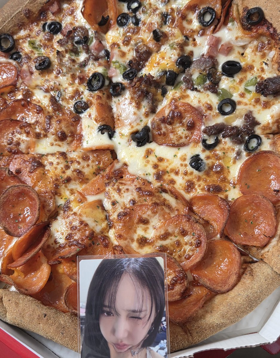 yhf38's tweet photo. 신비야 항상 맛있는것만 먹어라
#묭이밥 https://t.co/JrijM9up6S