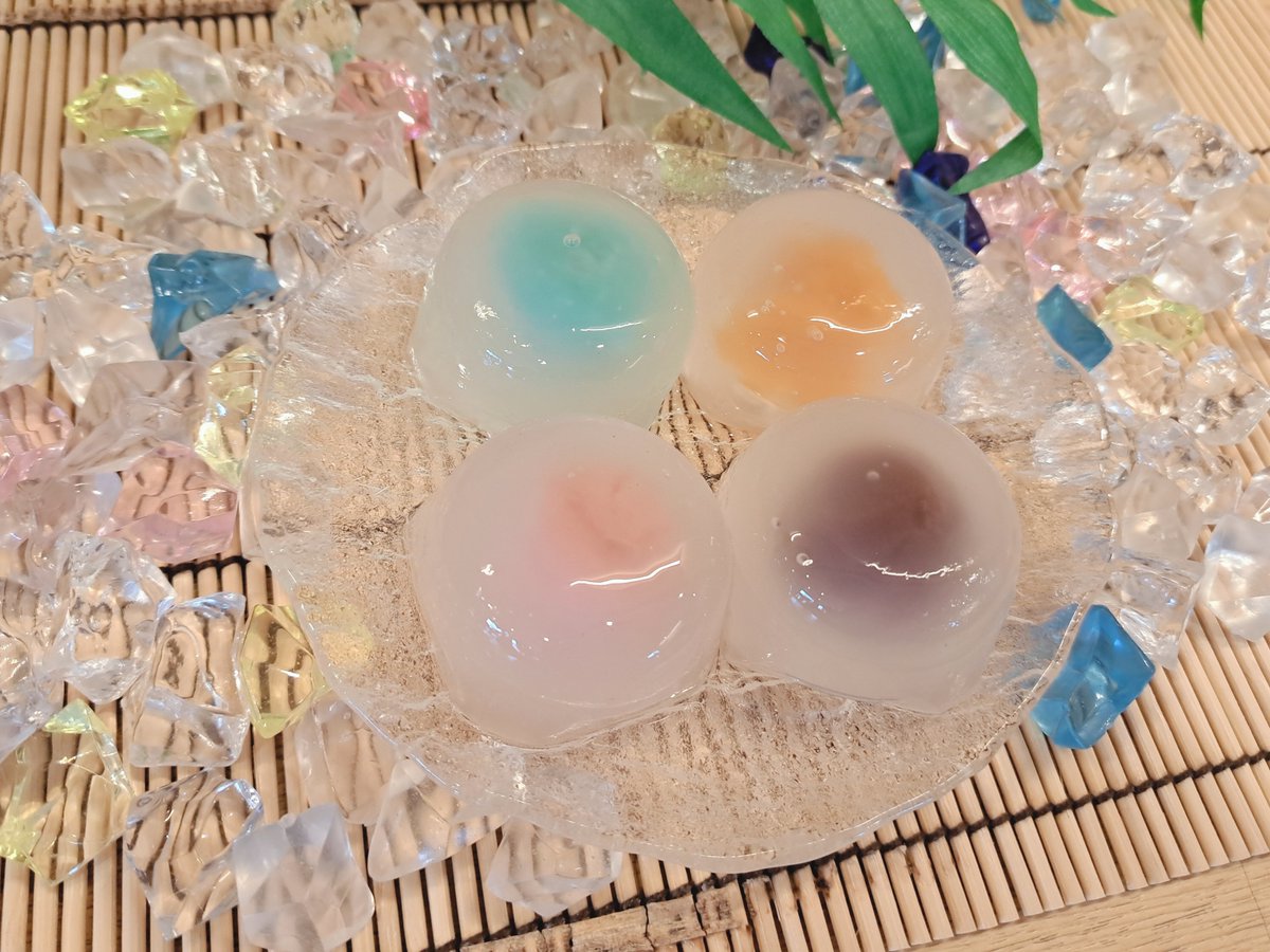 kippouan's tweet photo. プルプルつるるんっ♪
見てるだけでも涼しげです(*^^)
＃吉方庵
＃和菓子
＃水まんじゅう
＃冷たい和菓子最高 https://t.co/oVBGINknRn