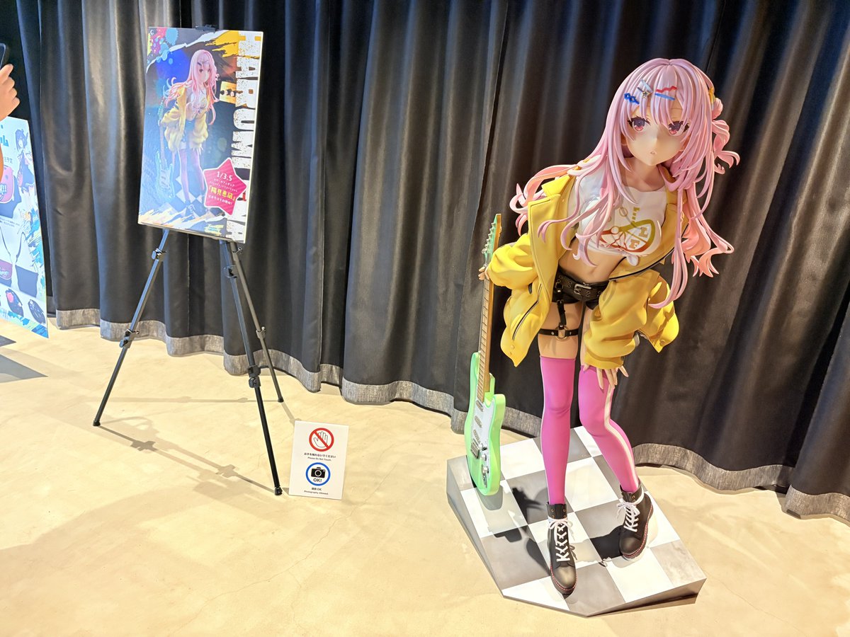 等身大美少女フィギュア、デカすぎる
