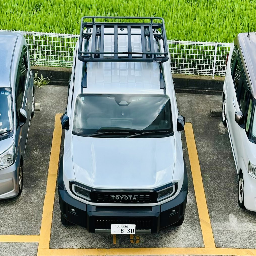 landcruiser_fj_'s tweet photo. ランクルFJにルーフキャリア装着!めっちゃカッコ良くなりました^ ^
#ランクルFJ
#ランドクルーザーFJ
#INNO
#INA520
#ルーフキャリア https://t.co/KdmvlHfnae