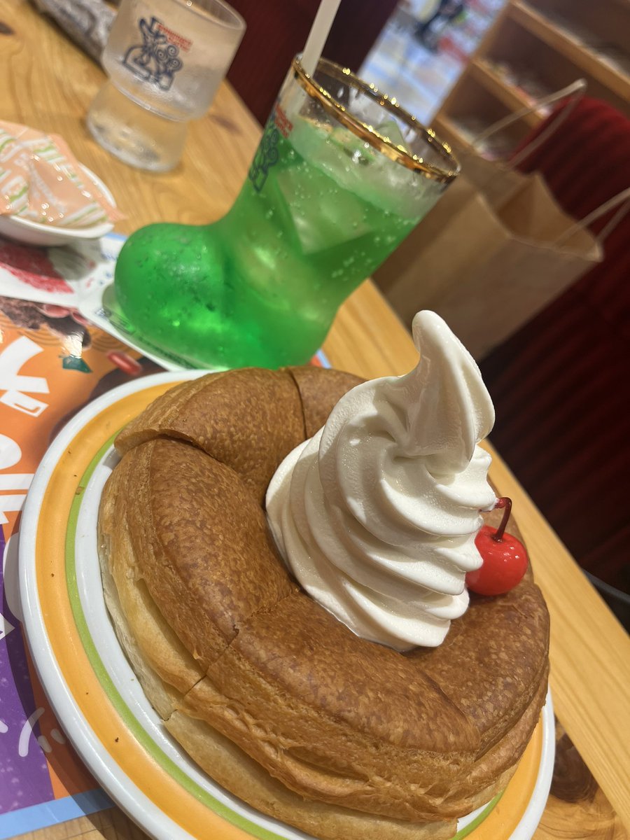 s1062938aa's tweet photo. デカイです。私もシロノワールも。
久しぶりのコメダ♡
#ぽっちゃり
もーすぐ #みけぽ 女
#ぽっちゃり女子好き男子と繋がりたい https://t.co/vLoHcQnWOL