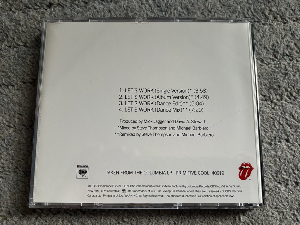 Lv_VESPA_GTS250's tweet photo. #HappyBirthdayMickJagger
世界的なロックバンド、ローリング・ストーンズのボーカリストであると同時に有能なビジネスマン。フォーリン・タングスも見事なヒット・アルバムになりましたね。どうぞいつまでも格好良くお元気で。
@MickJagger
#MickJagger
#LetsWork(Let's Work)
#RollingStones https://t.co/x5NBE4yqug
