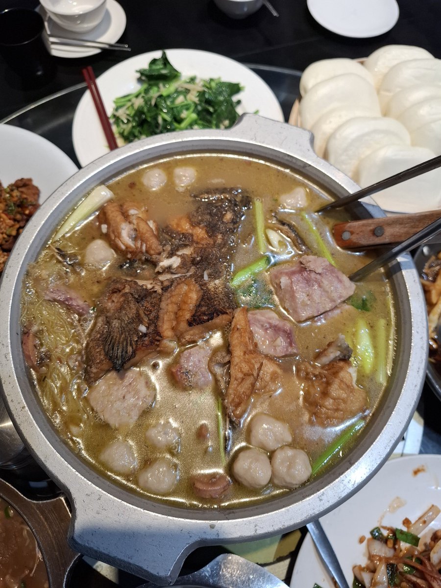 AnaRahm42874356's tweet photo. Makan siang... https://t.co/WB28VEvJH4