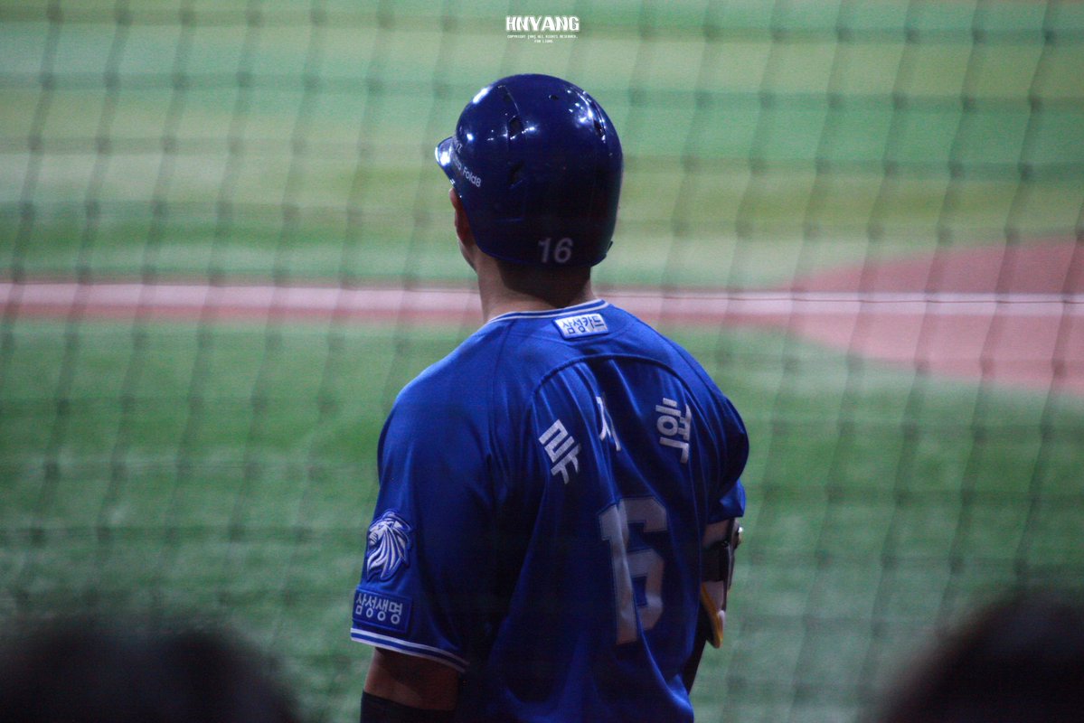 현냥⁷ tweet media