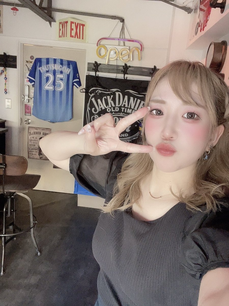 mi3131sa_run's tweet photo. お店到着して開店前のお掃除して、さあ！！！仕込みだぁ！！！！！！！！🍚

土用の丑の日だけど、鰻じゃなくてスタミナ豚キムで栄養取ろうze🏖☀️
今回も白米持ち込みOKだよん🩷
大量生産な予感:(´◦ω◦｀):ﾀｽｹﾃ

浅草橋78(@bar78_sora )
18-2時
酒寄ワンオペで待ってます🫶🏻  ̖́- https://t.co/IS7BxasL1H