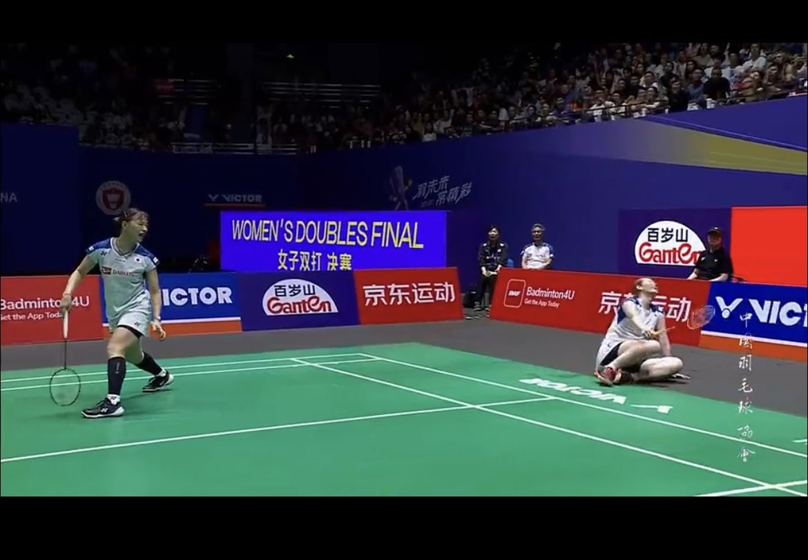 namishidaa's tweet photo. @vyartone @BWFScore Udah sadar kak nih dah noleh belakang https://t.co/vUcqb6iFrx
