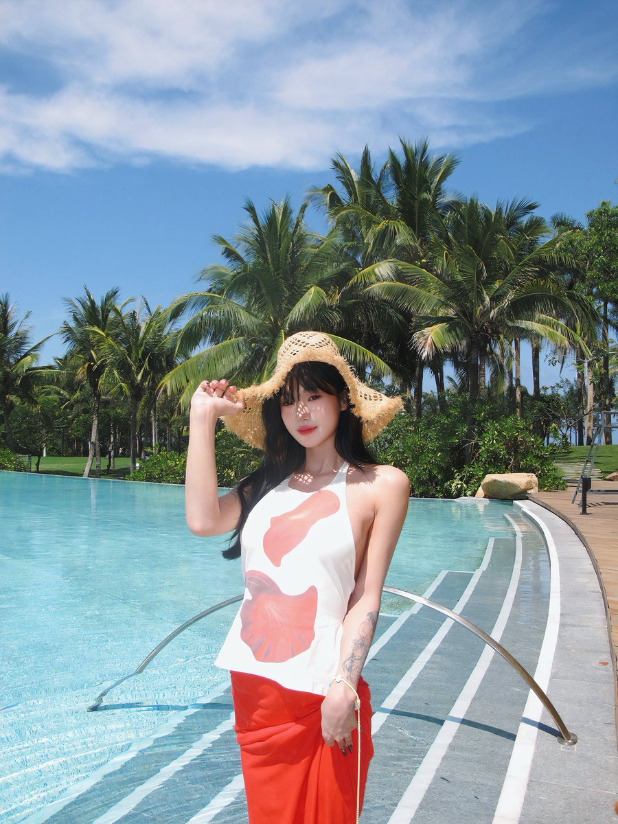 seajing2778's tweet photo. 我总是靠自己   然后又总是靠不住  靠不住我就哭   哭完又继续靠
#杭州ts https://t.co/dkh4dI4fS0