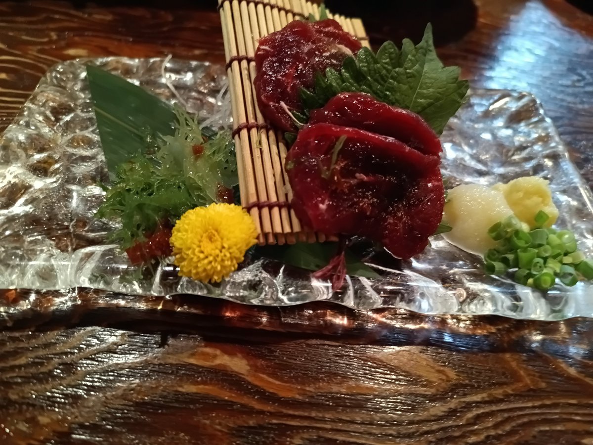 6W6G6's tweet photo. これはなんのお刺身でしょう！！ https://t.co/Vytf4kQSgT