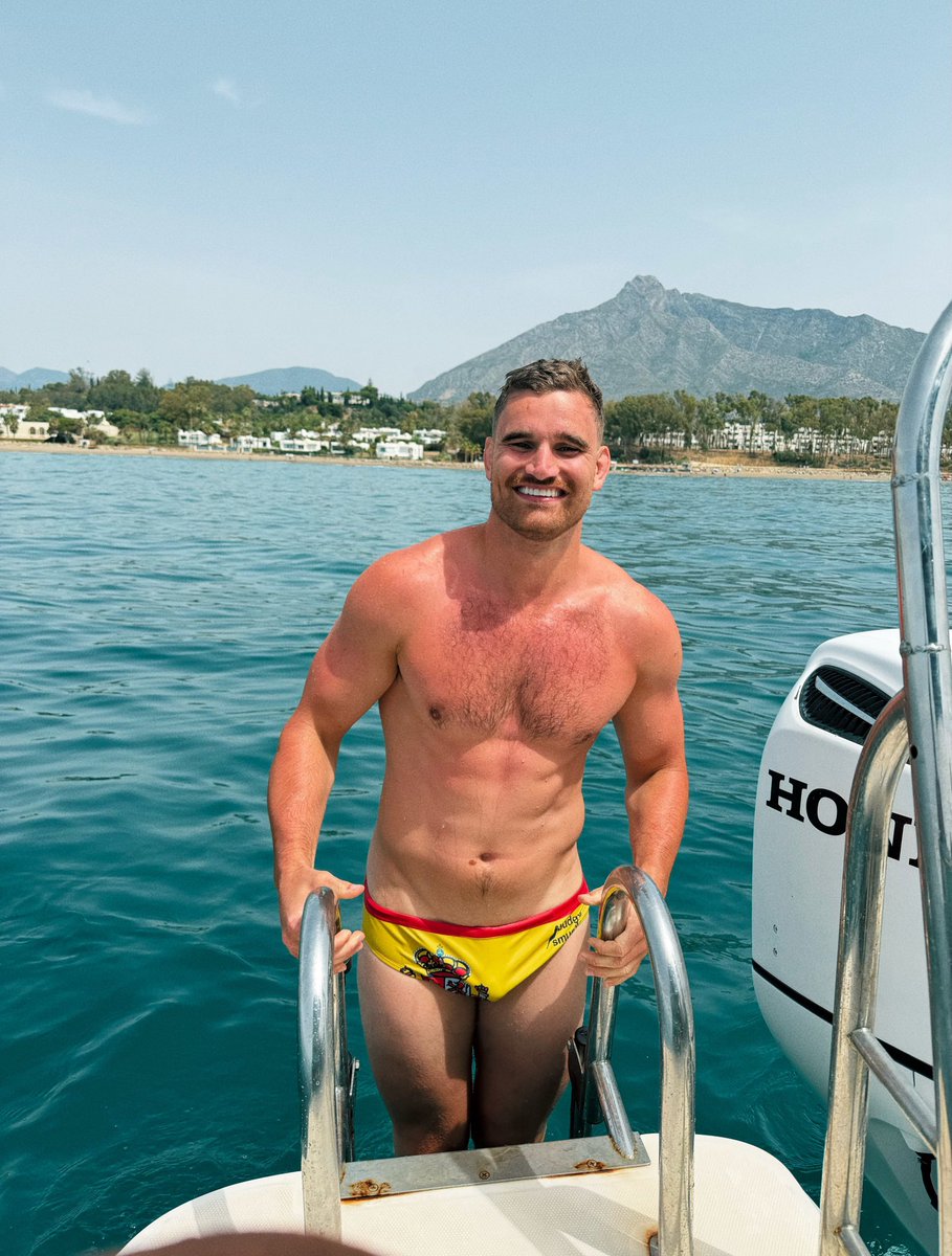 FitFamousMales's tweet photo. James Lang 😍🔥 https://t.co/s7vHdmek2F