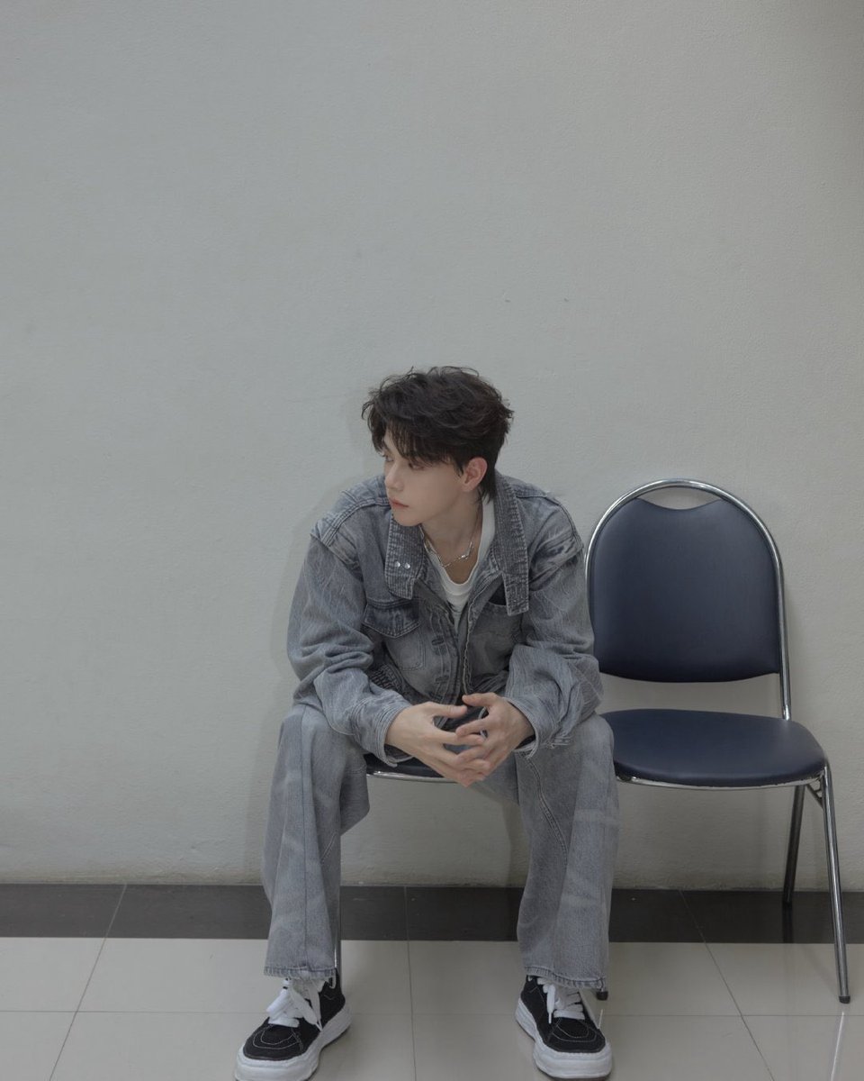 ofgaale's tweet photo. 260726 elio weibo update

GROW AS WE GO WITH AYLIO

#AyLio1stFanmeetBKK
#AylioGrowAsWeGo https://t.co/74E6g26CJA